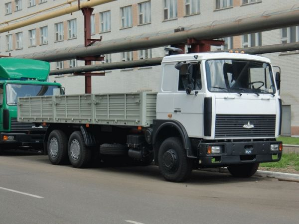 БОРТОВАЯ МАШИНА 9 ТОНН МАЗ 6303